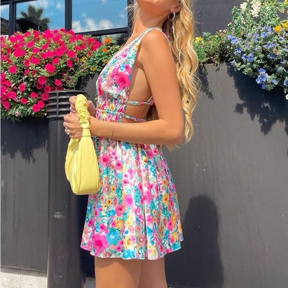 Floral V-Neck Colorful Sexy Open Back Mini Dress Size Large - Picture 12 of 16